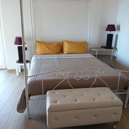 Casa Carlotta Bed & Breakfast 3*